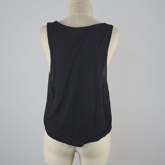 The classic black we are young top M - Picture 4 of 5